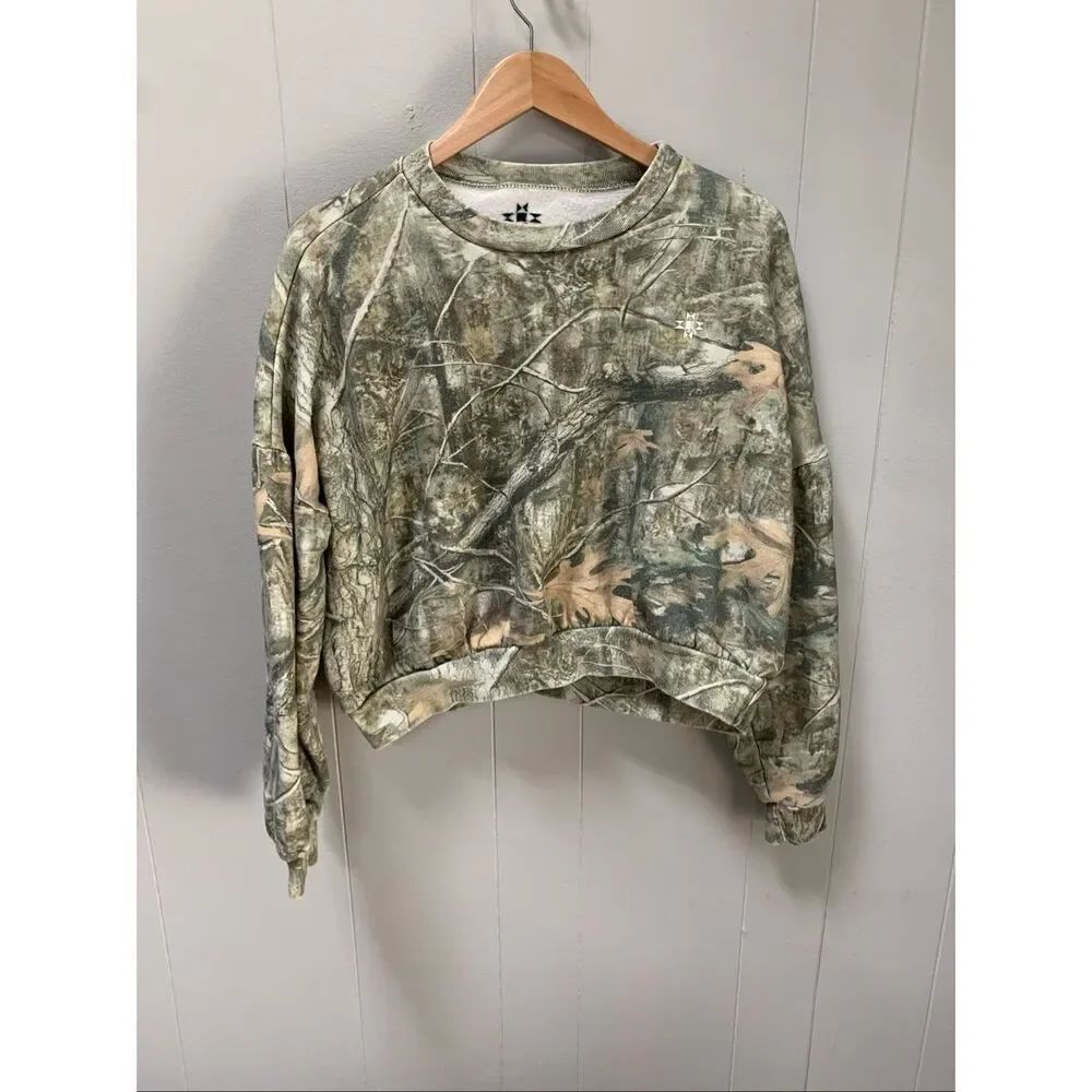 Kacey Musgraves Camo Deeper Well World Tour Crewneck Sweatshirt Medium